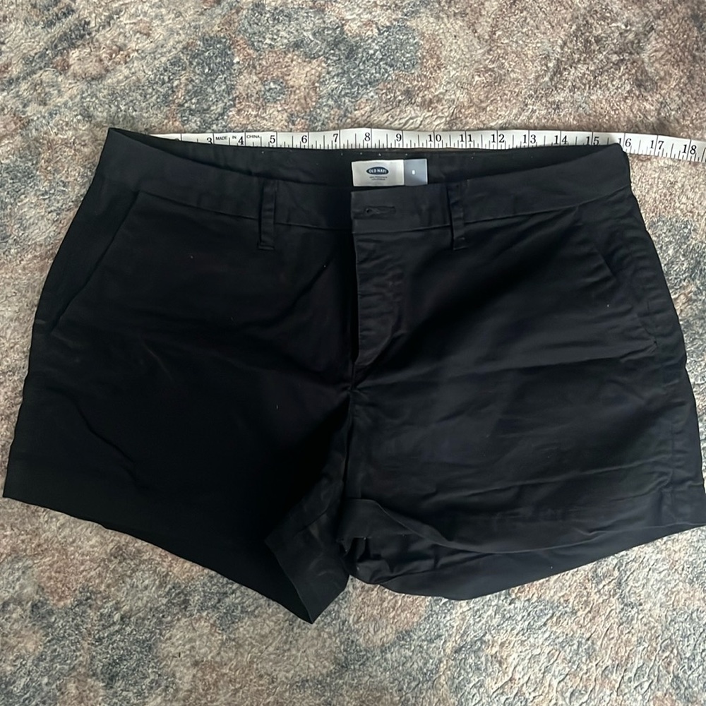 Black Old Navy chino shorts with stretch